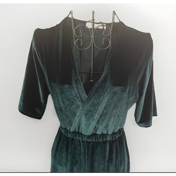 Magnolia South Velvet Emerald Green Maxi Dress. Elegant, Retro A-line. .Holidays - Picture 3 of 9